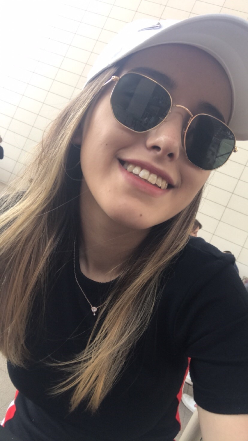 HANDE DİKMEN