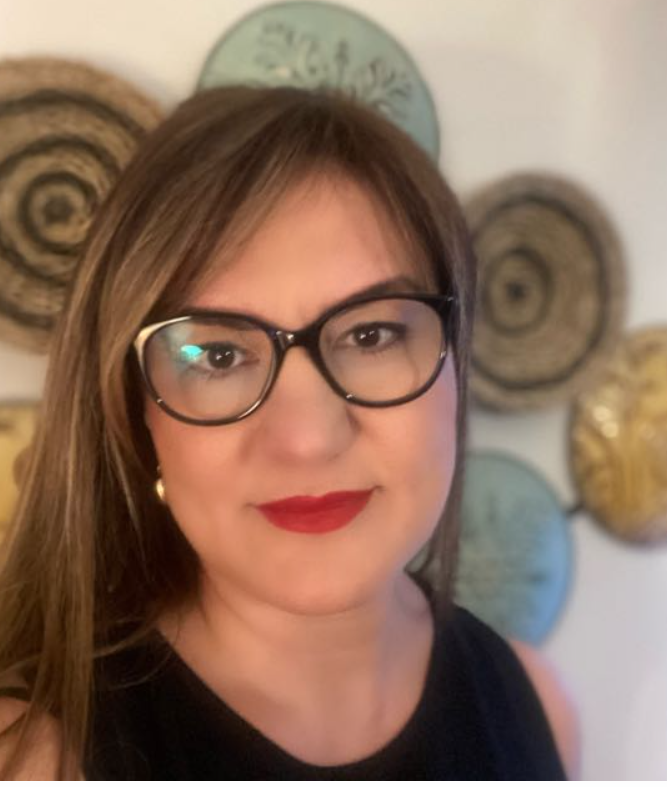 Esin GÜL GÜL
