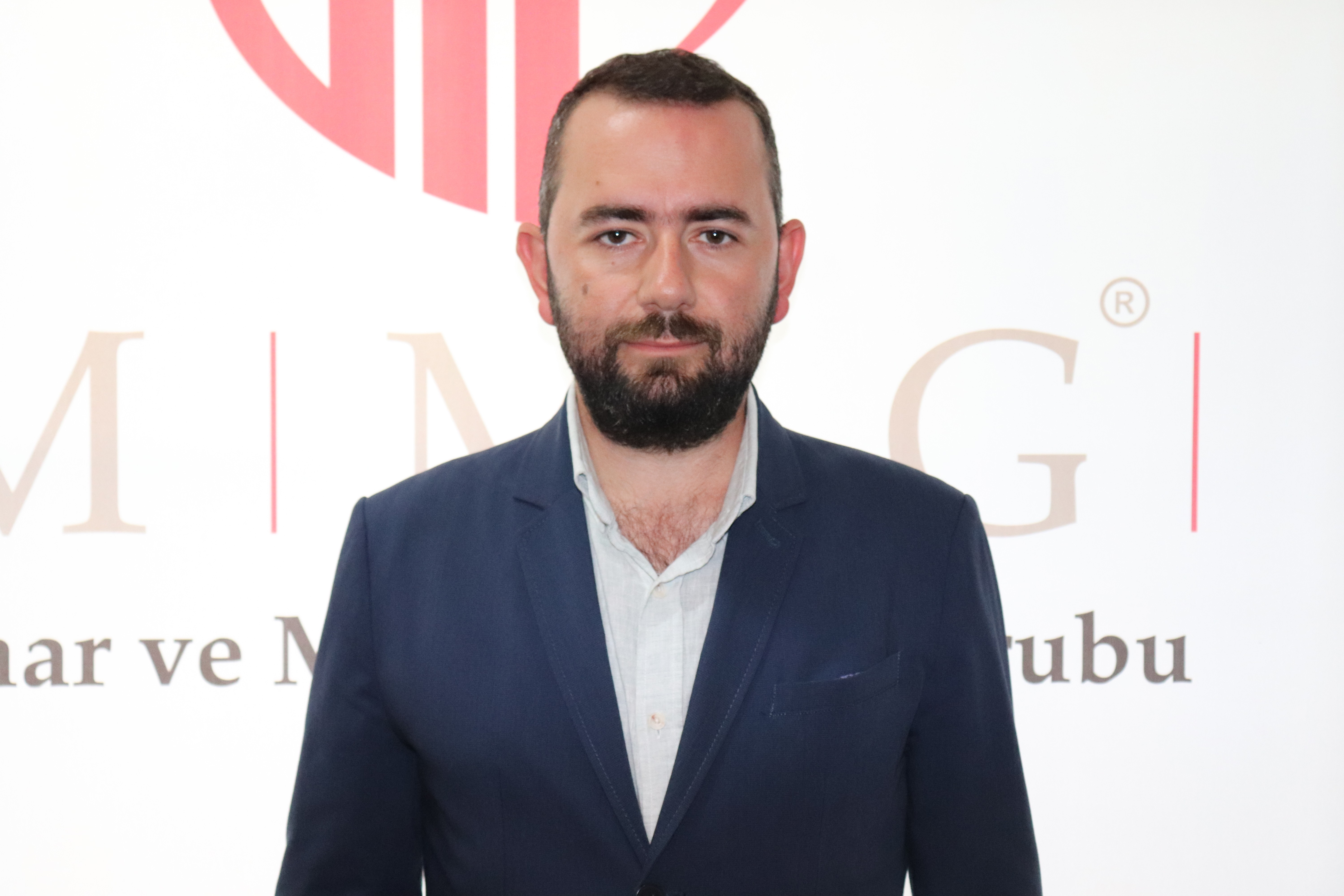 İSMAİL AY AY