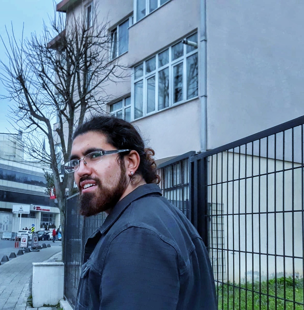 Zafer Araz
